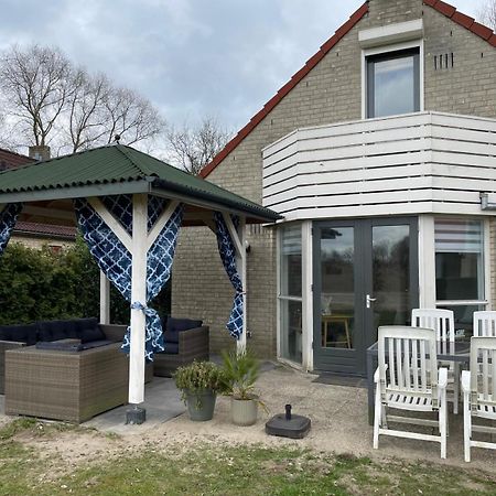 Gezellige Vakantiewoning Aan Het Water In Ewijk - Recreational Only No Workers Zewnętrze zdjęcie