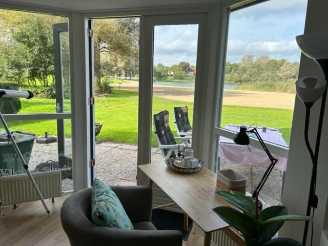 Gezellige Vakantiewoning Aan Het Water In Ewijk - Recreational Only No Workers Zewnętrze zdjęcie